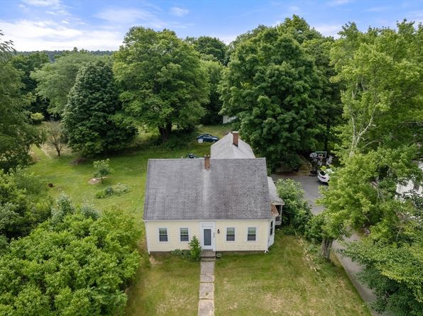 234-236 0 Pleasant St, Millis, MA 02054