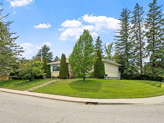 3rd image of 6215 E Thorncliffe Dr NW