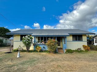 8749 Kekaha Rd, Kekaha, HI 96752