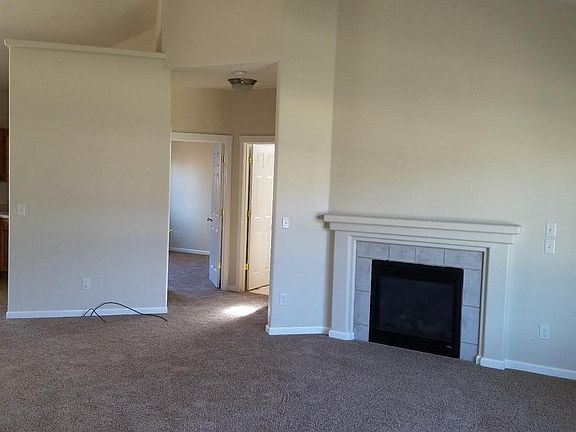 2nd image of 2733 NE Carriage Ln