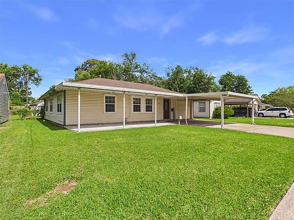 3rd image of 505 S Circle Dr