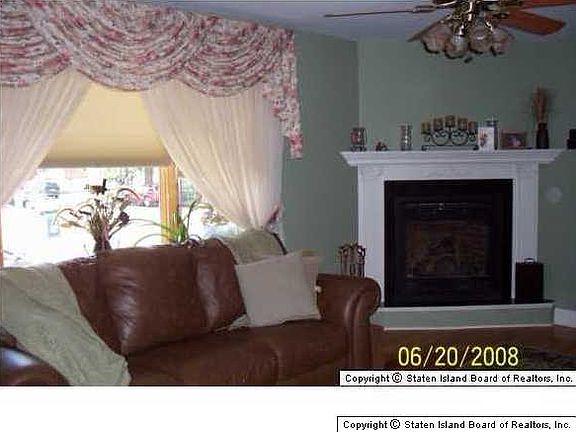 3rd image of 411 Walker St