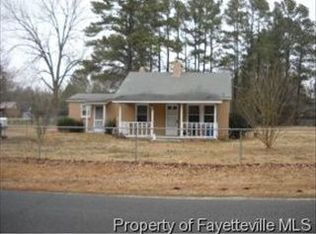 607 E Donaldson Ave, Raeford, NC 28376