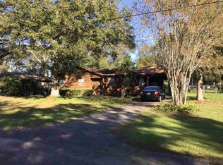 48 Clark St, Greensboro, FL 32330