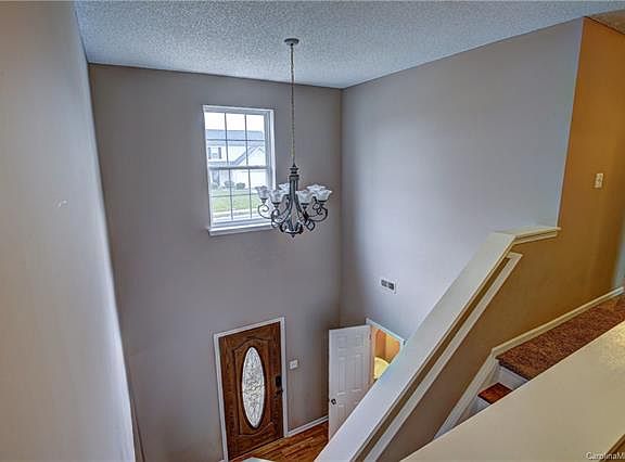 5th image of 9719 Aventide Ln