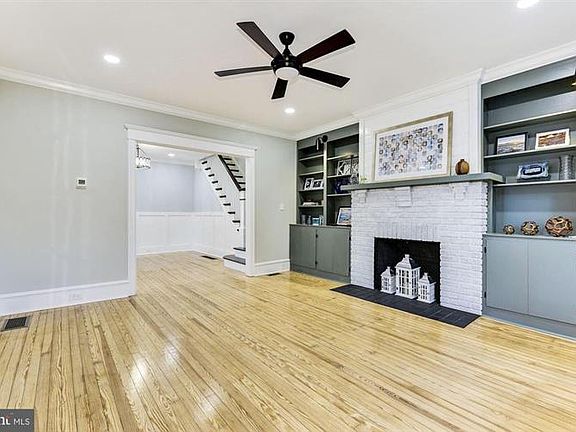 5th image of 9 W Oak Ave