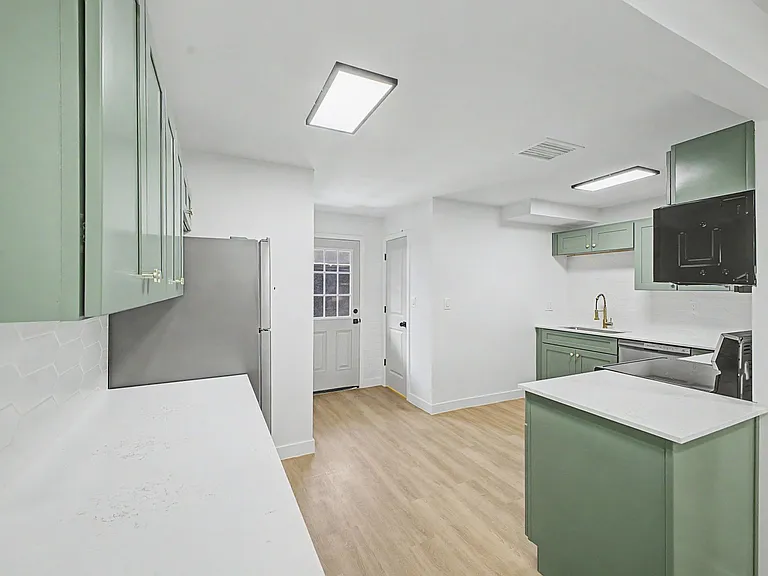 CenTria Townhomes 44 — Photo 9