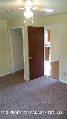 8402 Sleepy Hollow Rd — Photo 8
