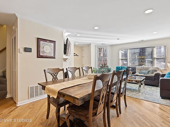 5th image of 3026 N Kenmore Ave #1