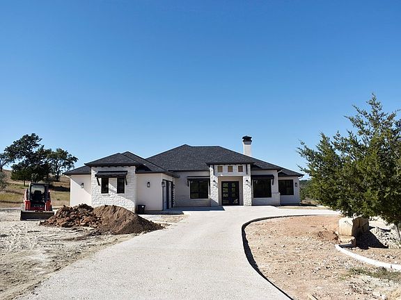 2nd image of 3545 La Cumbre Dr