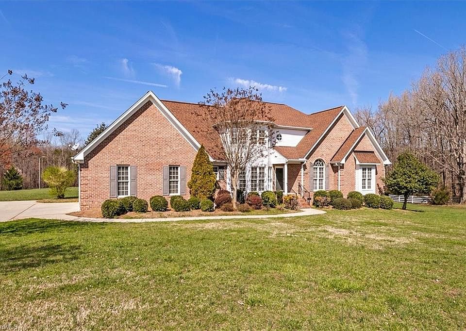 5399 Doggett Rd, Browns Summit, NC 27214 MLS 1098342 Zillow