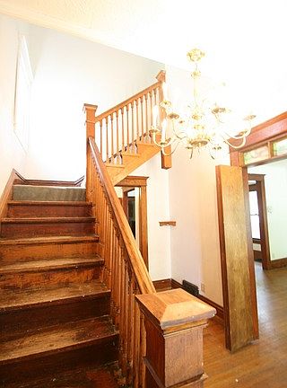 2nd image of 615 S Lincoln Ave
