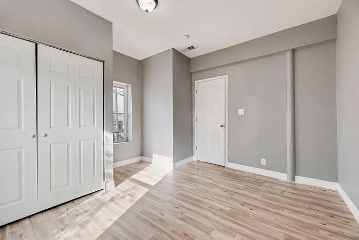815 N Travis St — Photo 9