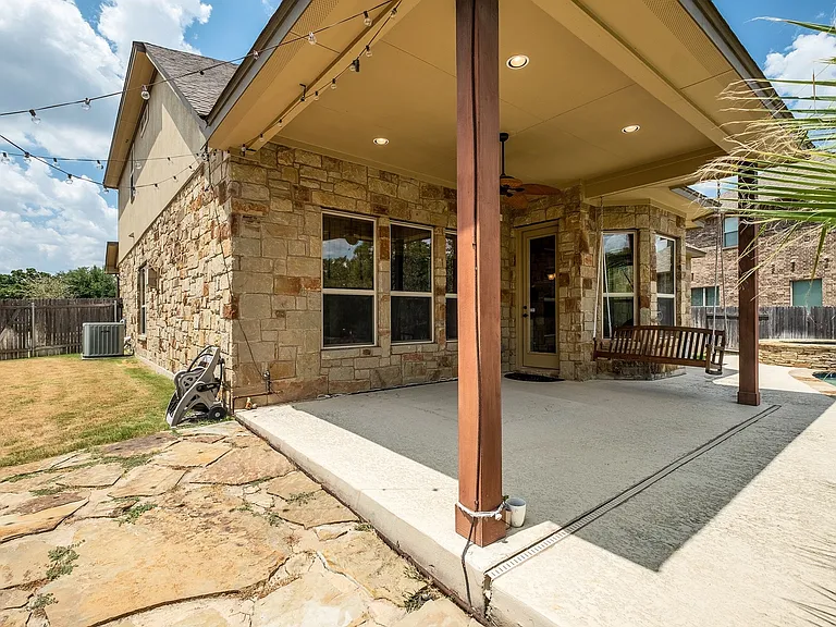 2921 Desert Candle Dr — Photo 35