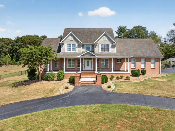 346 Parkway Rd, Tullahoma, TN 37388