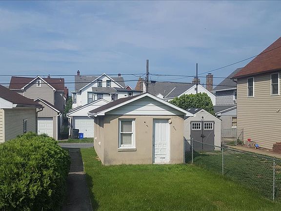 4th image of 1664 Lincoln Ave