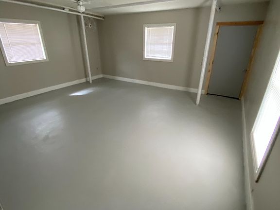 4th image of 810 Bryan St