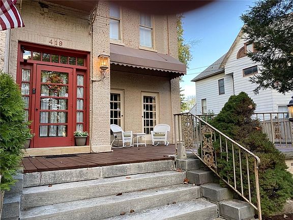 3rd image of 419 W Court St