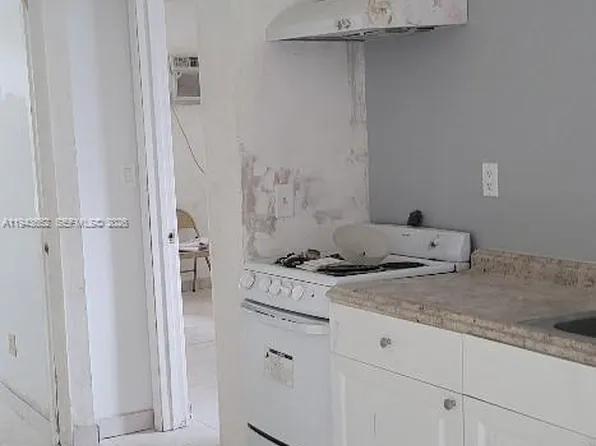 1221 NW 42nd St #1223, Miami, FL 33142