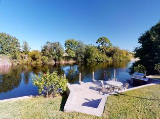 2117 NE 25th Ter, Cape Coral, FL 33909