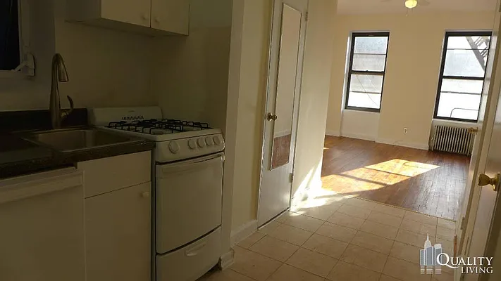 Rented by New York Quality Living Downtown | media 22