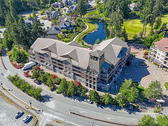 3rd image of 1325 Bear Mountain Pkwy #215