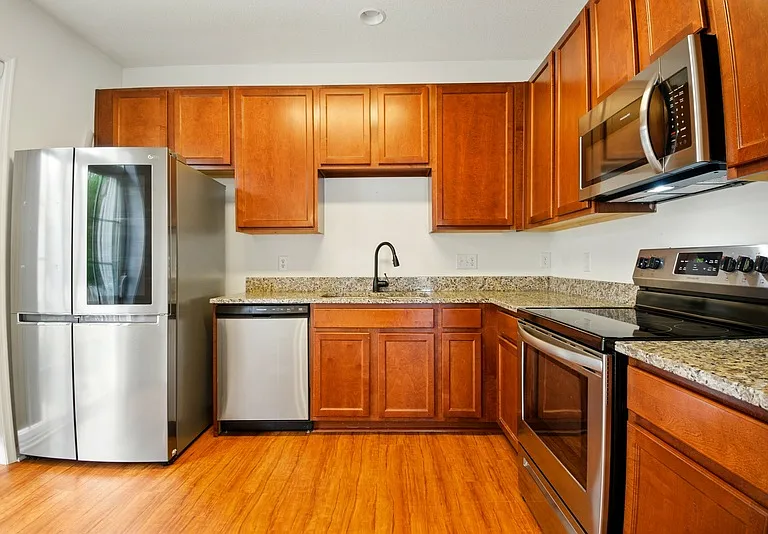 1301 Teton Cir — Photo 9