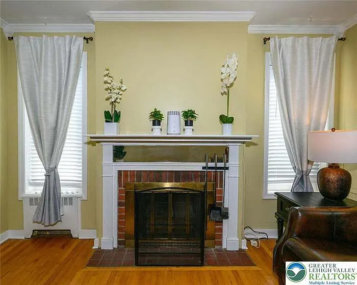 219 S 25th St #219 — Photo 7