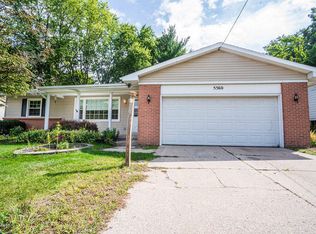 5360 Burgis Ave SE, Kentwood, MI 49508