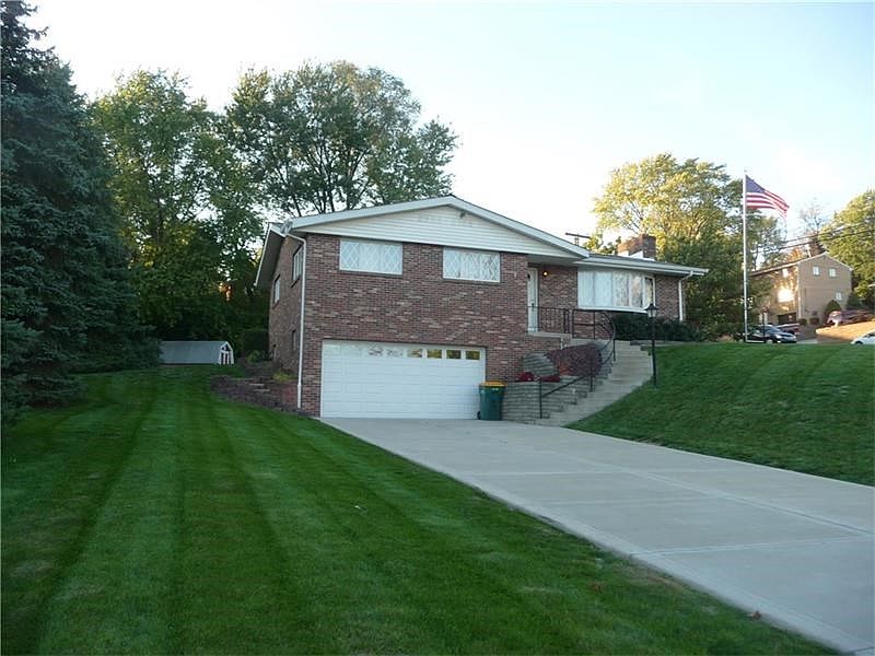 2nd image of 200 E Harbison Rd