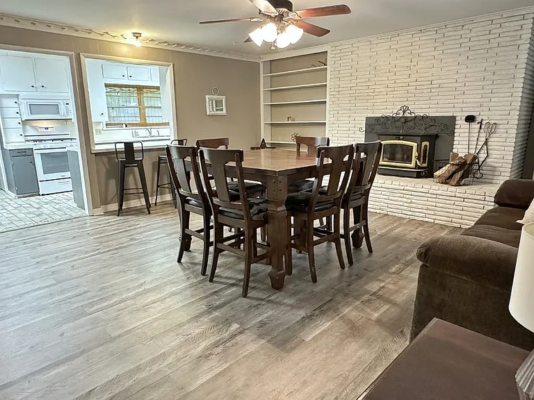 102 N Pinecrest Dr — Photo 15