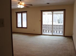 402 S 3rd St APT 7, Fairbury, IL 61739