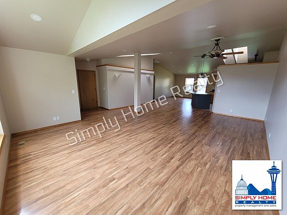 4th image of 6300 61st Ave SE
