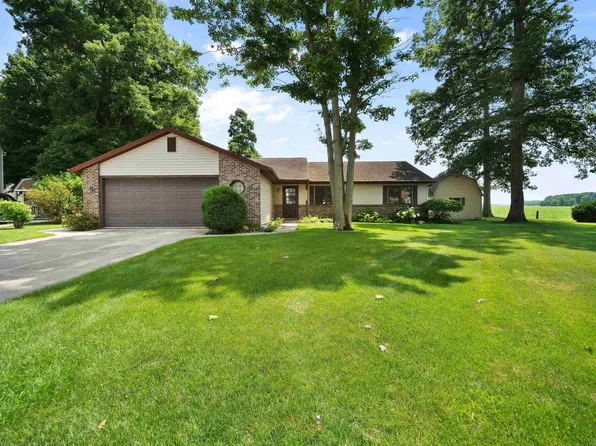 9832 Chesapeake Point, Fort Wayne, IN 46819