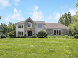 2393 Cove Point Ct, Powell, OH 43065