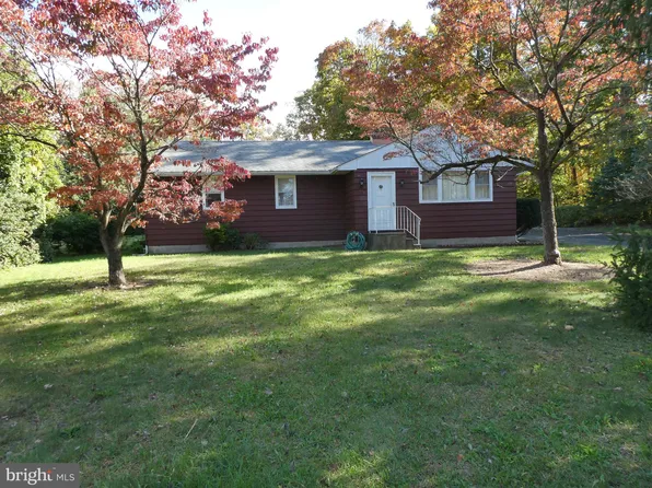 15 Townsend Ave, Berlin, NJ 08009