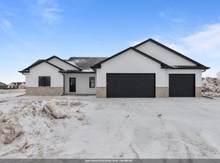 N9220 Homestead Ln, Appleton, WI 54915