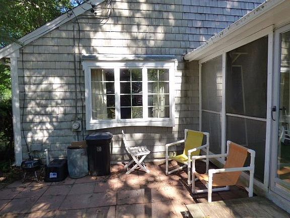 5th image of 15 Arbutus Avenue