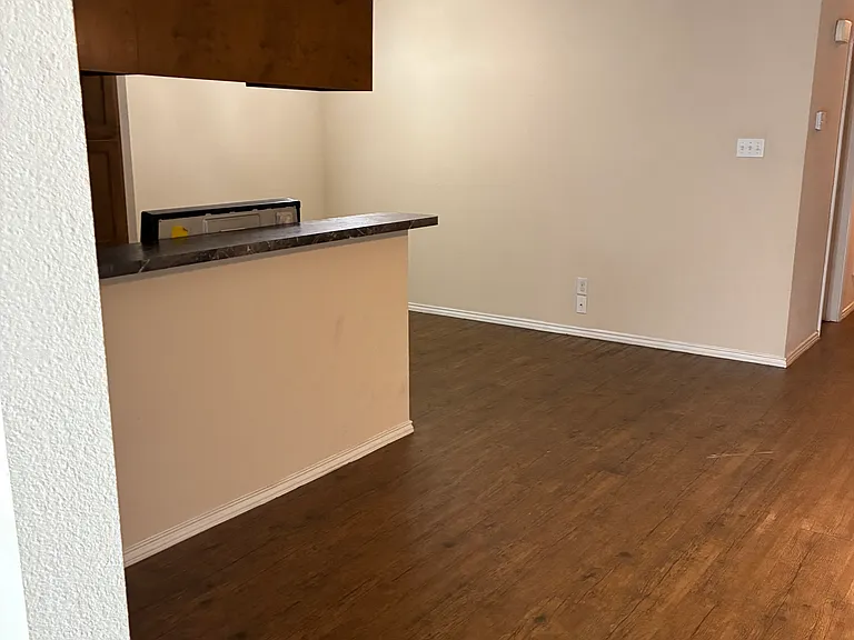 2307 Monte Carlo Dr #B — Photo 5