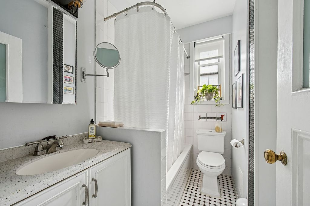 Apartment in Manhattan - More