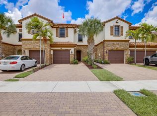 10318 Wellington Parc Dr, Wellington, FL 33449