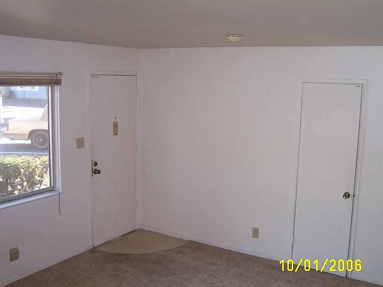 703 N Livermore Ave #5 — Photo 4