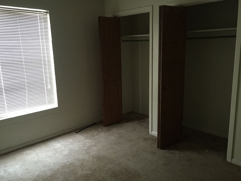 2nd image of 207 S 5th St APT 2