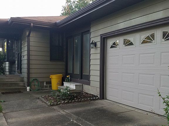 2nd image of 3024 Green Acres Dr