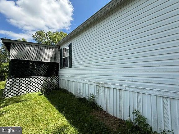 3rd image of 650 Clairmont Dr
