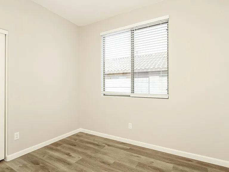 2162 W Kristina Ave — Photo 13