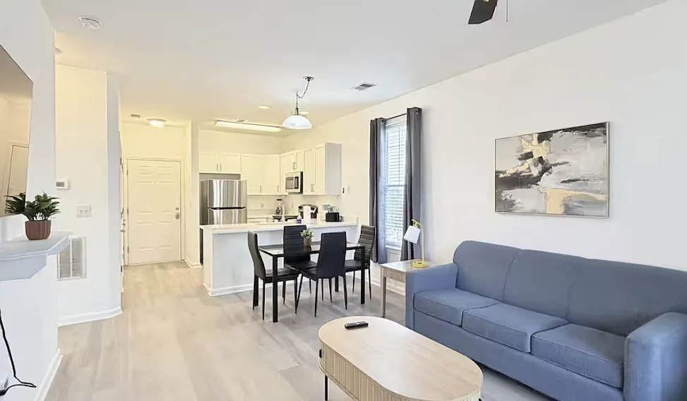 2 bed, 1150 sqft, $1,800 — Photo 3