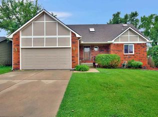 4218 N Eagle Lake Ct, Wichita, KS 67220