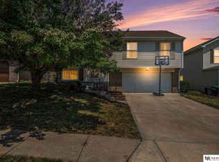 7870 Mary St, Omaha, NE 68122
