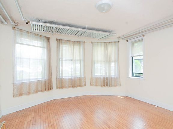 5th image of 2338 N Spaulding Ave Unit I